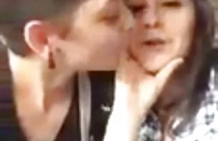 Watch Video Hübsche vollbusige Brünette in Solo Masturbation auf der Pornoseite, Heimat von kostenlosen Анальный секс Porno Videos und Big Ass Sex Filme ältere frauen beim sex online.